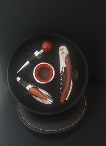 Set 4 piese pentru vin de inox cu finisaj din lemn de trandafir si cutie imbracata in piele neagra ACD