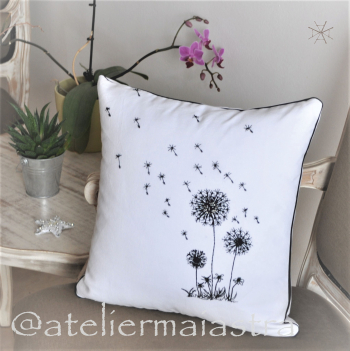 perna papadie perna handmade perna flori perna brodata