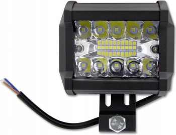 Proiector LED EPISTAR 60W auto offroad 10-30V DC unghi 60 grade IP67 carcasa aluminiu 4800lm 