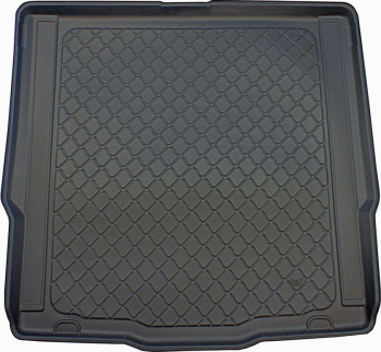Tavita portbagaj Ford Mondeo caroserie combi fabricatie 2015 - prezent roata rezerva ingusta sau kit de reparatie 