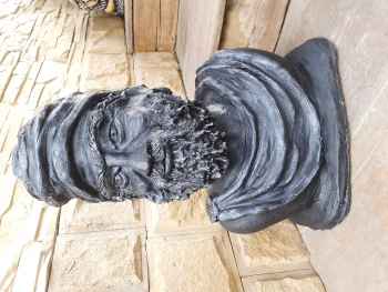 Bust Burebista