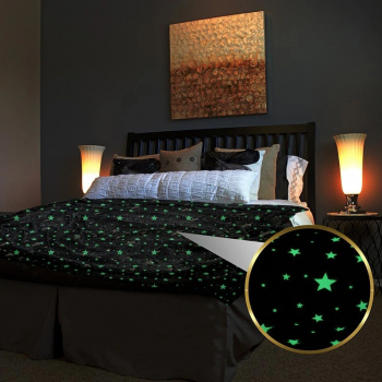 Patura fosforescenta 150x200 cm stelute glow in the dark moale si confortabila 
