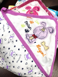Prosop de baie pentru copii Beyzi Kids cu animalute colorate - Mov 