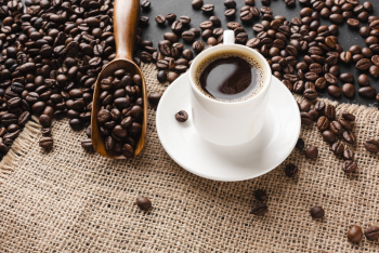 Fototapet Compozitie63 Ceasca si boabe de cafea 300 x 200 cm 