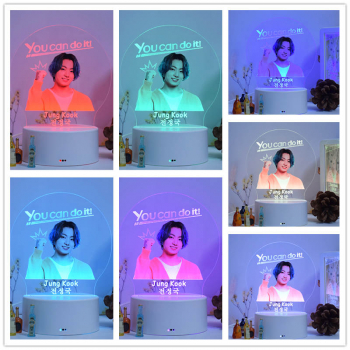 Lampa De Veghe LED JungKook BTS 7 Culori Lumina Ambientala Alimentare USB sau 3 baterii AA 