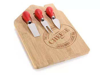 Set Craciun platou lemn si tacamuri servire branzeturi 20x30 cm 