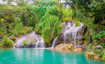 Fototapet de perete autoadeziv si lavabil Natura cu cascada 250 x 200 cm 