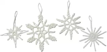 Set 4 globuri Fulgi de nea pentru bradul de Craciun HANDMADE mari crosetate din bumbac alb