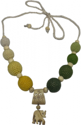 Colier Handmade Statements Reglabil Bile lemn crosetate Margele si pandant din os Bumbac premium 104x3 cm Galben melange Verde melan 
