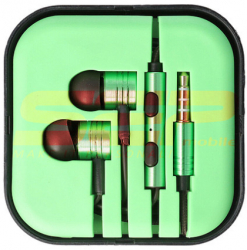 Casti in ear de culoare verde cu carcasa din metal microfon si conector Jack 3.5 mm ce livreaza sunet de bas Dub Step 