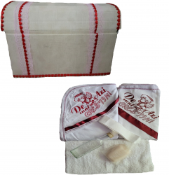 Trusou complet pentru botez fata Handmade Minis Boutique in cufar nude cu rosu 