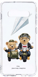 Husa Bestcase Compatibila cu Samsung Galaxy S10e Teddy On The Road 2MM Soft Silicon prot cam T 932 