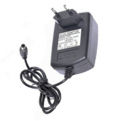 Alimentator universal 1220 12V/2A AC100/240V 90cm 50/60Hz 