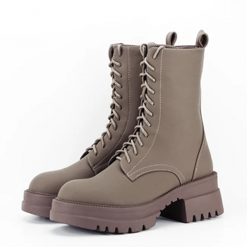 Bocanci kaki cu siret 7770 114 