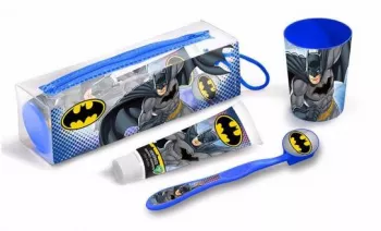 Set cadou copii pentru ingrijirea bucala Pasta de dinti 75 ml Periuta de dinti Sticla Geanta toaleta Cartoon Batman 