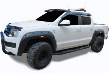 Parasolar parbriz compatibil cu VW Amarok 2010- cu leduri incluse fibra negru mat 
