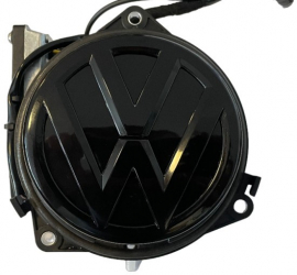 Camera marsarier flip in sigla pentru VW Golf 7 cu sigla complet neagra 