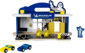 Statie reparatii masini cu spalatorie din lemn Michelin 