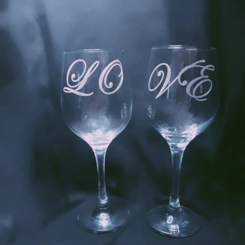 Set 2 pahare de vin personalizate prin gravura LOVE - KLTM211010 - 23h Events 