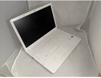 Laptop gaming JR refurbished Samsung NP370R5E i5-3210M 2.50 GHz Ram 12GB HDD 320 Gb Radeon HD 8600 2GB Windows8.1 Baterie defecta