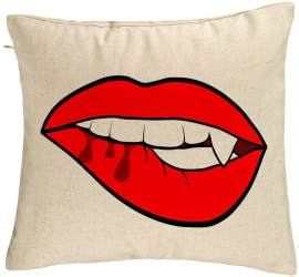 Perna Decorativa Model Buze Femeie si Dinte de Vampir 40x40 cm Bej Husa Detasabila Burduf 