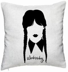 Perna Decorativa Model Wednesday Addams 2 40x40 cm Alb Murdar Husa Detasabila Burduf 