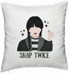Perna Decorativa Model Wednesday Addams 6 40x40 cm Alb Murdar Husa Detasabila Burduf 