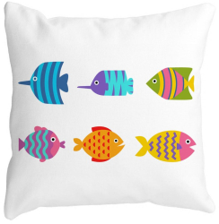 Perna Decorativa Patrata cu Pesti Multicolor 40x40 cm Alba Mata Husa Detasabila Burduf 