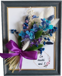 Tablou La multi ani cu buchet flori naturale uscate si criogenate dimensiune 22/17 centimetri 