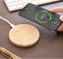 Incarcator wireless din bambus 