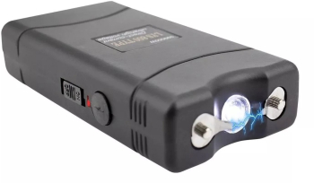 Electrosoc cu Lanterna MRG M800 Reincarcabil Pentru Autoaparare De Buzunar Legal Alunga Hoti si Animale Husa Protectie 220V Negru