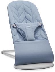 BabyBjorn - Balansoar Bliss Blue cu aspect delicat de petala tesatura matlasata 