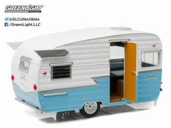 SHASTA AIRFLYTE 1961 albastru/alb MACHETA RULOTA SCARA 1/24 GREENLIGHT