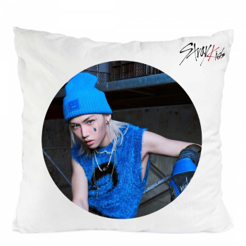 Perna personalizata stray kids felix poliester 40x 40 cm 
