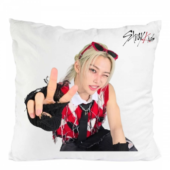 Perna personalizata stray kids felix stay kpop poliester 40x 40 cm 