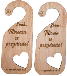 Set 2 Agatatoare HH677 Decor usa din lemn Personalizat Mire si Mireasa 