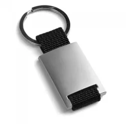 Breloc din metal si chingi 28 x 60 x 6 mm negru 