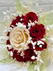 Buchet de flori criogenate frunze voal si floarea miresei naturala uscata ideal pentru ocazii speciale 