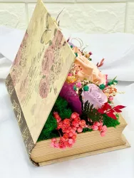 Aranjament floral personalizabil Eventissimi cutie cadou carte trandafiri criogenatI si plante uscate multicolor
