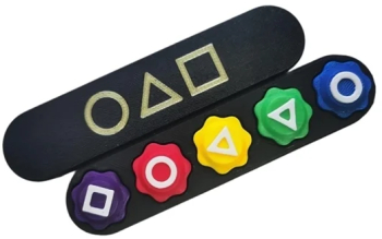 Joc de societate Gonggi Squid Game set 5 piese multicolor 3D 12cm 