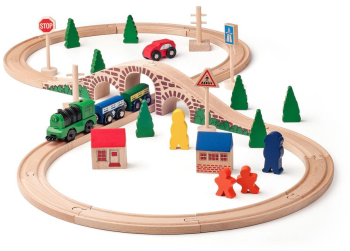Trenulet din lemn cu cale ferata in forma de 8 si locomotiva cu baterie 