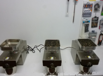 Extractor universal din seminte de floarea soarelui 