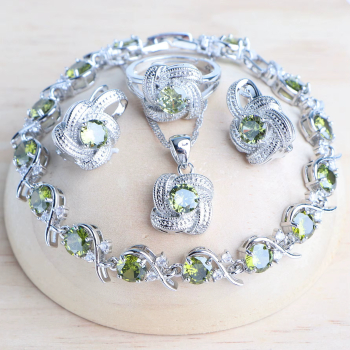 Set bijuterii placate cu argint 925 cu cristale de zirconiu verde-peridot 