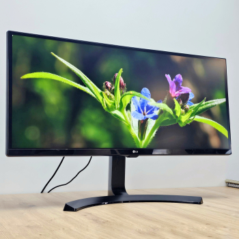 Monitor Second Hand LG 34WL750-B LED Ultrawide Diagonala 34 inch Rezolutie 3440x1440 Stare Foarte Buna 