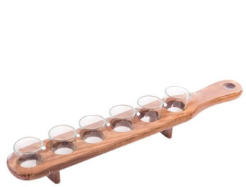 Paleta din lemn cu pahare shot-uri 