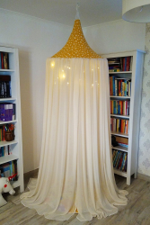 Baldachin de tavan crem si caciula galbena cu stele albe diametru 75 cm