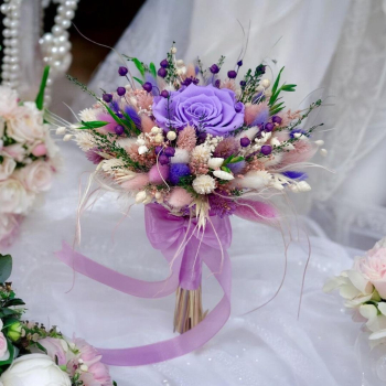 Buchet flori naturale uscate si trandafir criogenat XL personalizabil ideal pentru cununie civila nunta mireasa sau cadou 
