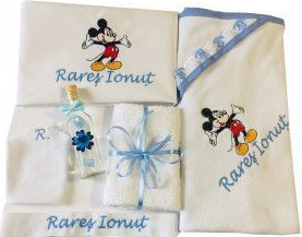 Set Trusou botez baieti si fete clasic cu 7 piese personalizat prin broderie cu imagine text nume data . Dede Brodi Star