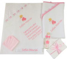 Set trusou pentru botez baieti si fete cu 6 piese personalizate prin broderie cu imagine disney text si nume Dede Brodi Star