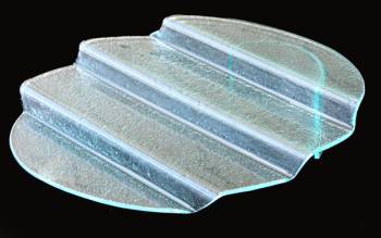 Stand oval expunere si servire RAKI 4 nivele din sticla 31x45cm alb 
